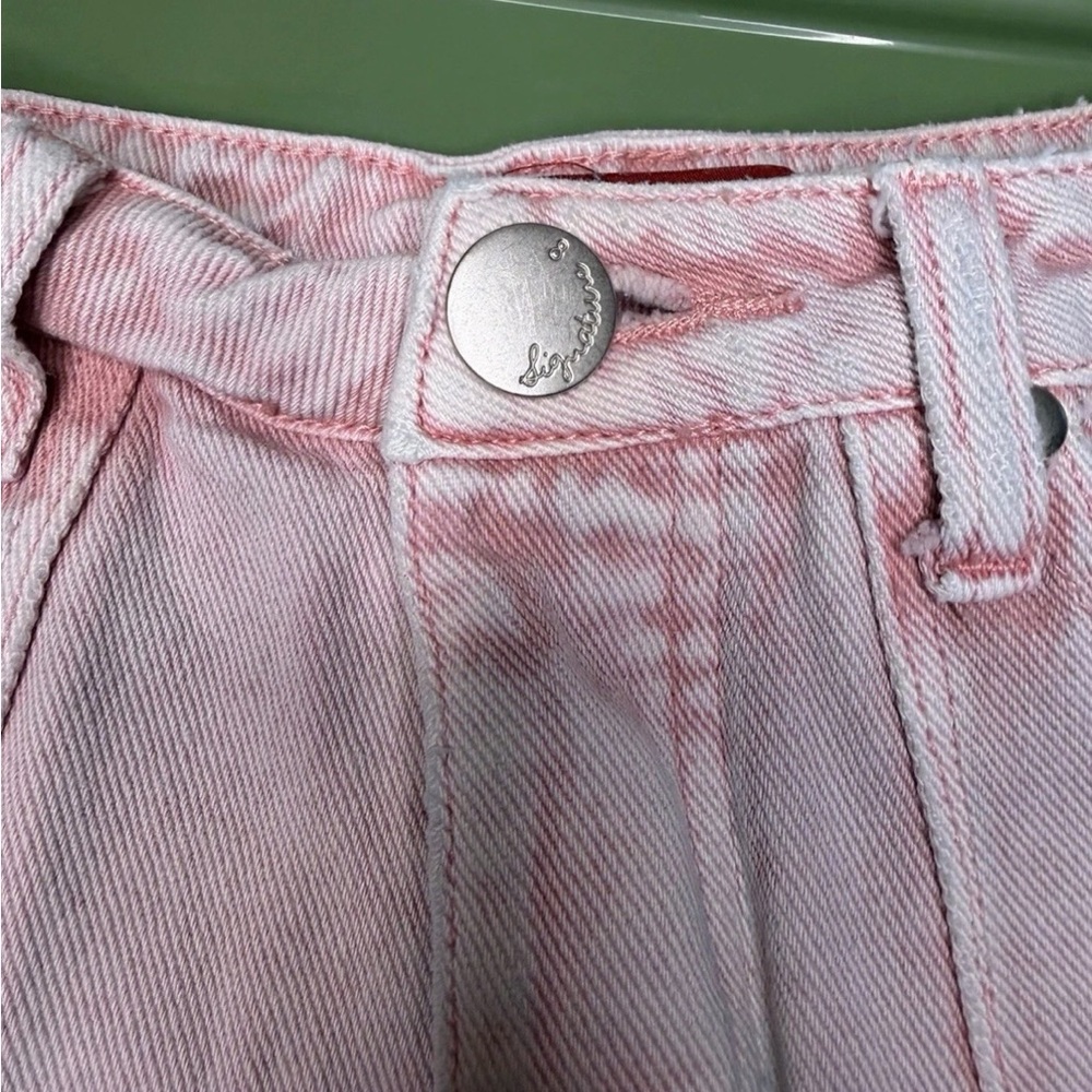 Trendy Pink Frayed Denim Shorts - Picture 3 of 10